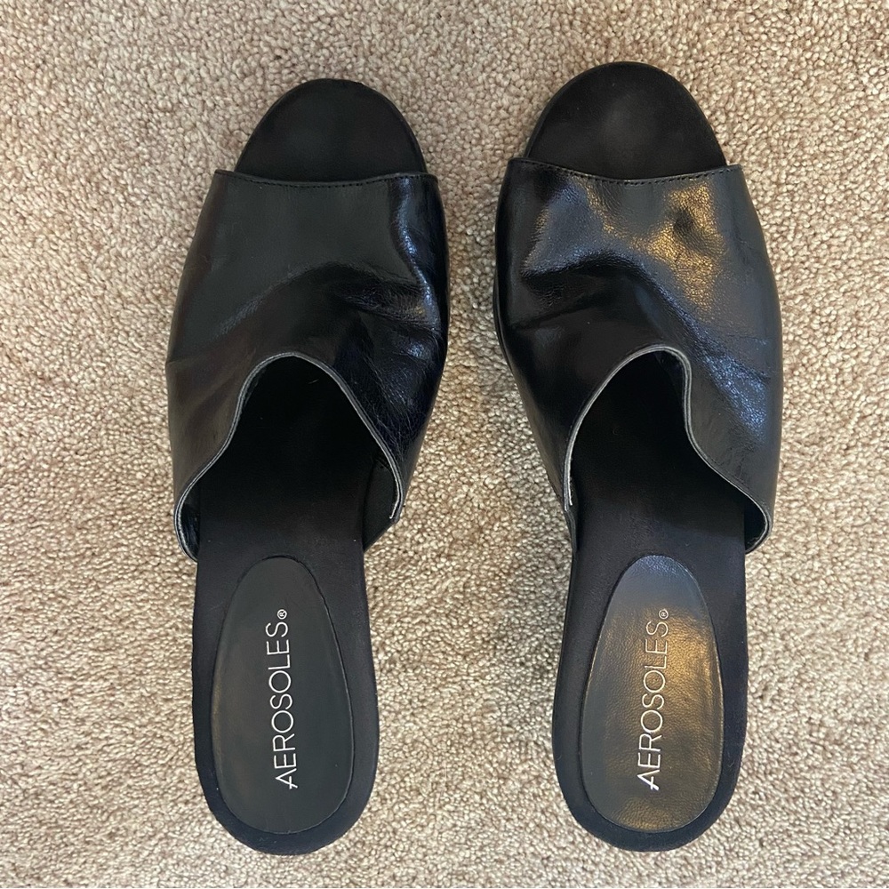 Aerosoles black leather heels